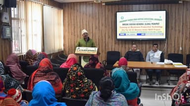 बापौली: कृषि विज्ञान केंद्र, उझां में महिलाओं को मसरूफ और खुभी उत्पादन का प्रशिक्षण दिया गया