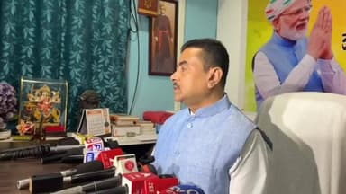 কোলাঘাট: 'জেনে গেছে জনতা, মোবাইল চোর মমতা!' CM মমতা ব্যানার্জিকে কটাক্ষ রাজ্যের বিরোধী দলনেতা শুভেন্দু অধিকারী কোলাঘাটে