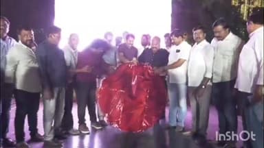 చొప్పదండి: కరీంనగర్ చౌరస్తాలో గులాబీ జెండా రెపరెపలాడే యూట్యూబ్ వీడియో సాంగ్ ను విడుదల చేసిన కరీంనగర్ ఎమ్మెల్యే గంగుల కమలాకర్