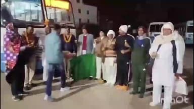 चरखी दादरी: बाढड़ा से खाटूश्याम के लिए बस सेवा शुरू, हरी झंडी दिखाकर किया रवाना