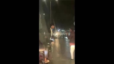 વડોદરા: જાહેરમાં મારામારી કરનાર કારચાલકને સામે કાર્યવાહી, કાન પકડીને માફી માંગી