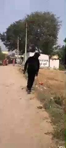 సిరిసిల్ల: మండేపల్లిలో కోతుల ను తరిమేందుకు వినూత్న ప్రయోగం