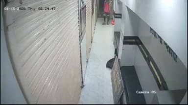 बिक्रमगंज: बिक्रमगंज में आभूषण दुकान में चोरी का प्रयास, घटना सीसीटीवी में कैद, पुलिस को देख भागे चोर