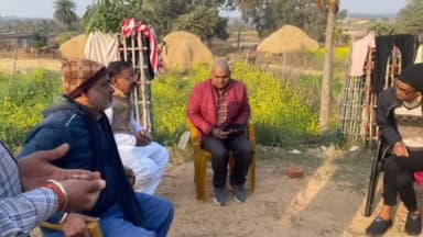 सिमरिया: विधायक जनार्दन पासवान मोकतमा गांव पहुंचे, लोगों से मिलकर जन समस्याओं से अवगत हुए