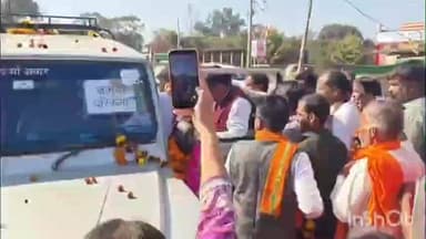 शाहगढ़: नर्मदाजी की पैदल परिक्रमा कर लौटे शाहगढ़ मंडल अध्यक्ष का नगर में भव्य स्वागत