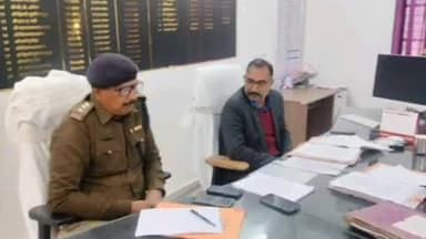 काराकाट: बिक्रमगंज में गणतंत्र दिवस की तैयारी बैठक संपन्न, अनुमंडल मुख्यालय में प्रभातफेरी और झांकी कार्यक्रम आयोजित होंगे