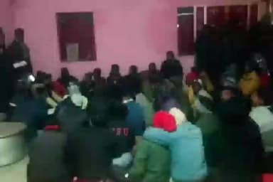 इचाक: मां रक्षा काली पूजा की तैयारी बैठक संपन्न हुई