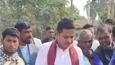 বালিজানা: শিলবজাৰত ঈদগাহ ময়দানৰ দেৱালৰ আধাৰশিলা স্থাপন কৰে আব্দুৰ ৰহিম জিব্ৰানে