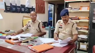 अकलतरा: अकलतरा में कार की टक्कर से बाइक सवार 2 लोगों को आई चोट, कार चालक के खिलाफ दर्ज हुआ मामला