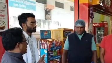 खिरकिया: खाद्य सुरक्षा विभाग ने चलित खाद्य परीक्षण प्रयोगशाला से खिरकिया में की कार्रवाई