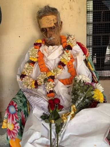 ଭାରତ ସ୍ବାଧୀନତାର ବର୍ଷୀୟାନ ସ୍ବାଧିନତା ସଂଗ୍ରାମୀ ତଥା ପ୍ରଖ୍ୟାତ ସାମ୍ୟବାଦୀ ନେତା ପୁରୀ ଜିଲ୍ଲା କାକଟପୁର ବ୍ଲକ ବାଜପୁର ଗ୍ରାମର ଶତାୟୁ ସୋମ...