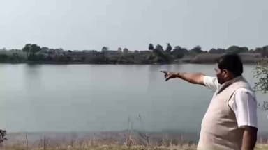 मुंगावली: बेतवा नदी में पनडुब्बी मशीन से अवैध उत्खनन का वीडियो सोशल मीडिया पर वायरल