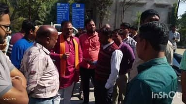 महेश्वर: नर्मदा रिट्रीट एमपीटी होटल ने पार्किंग के लिए सड़क खोदी, आमजन में आक्रोश