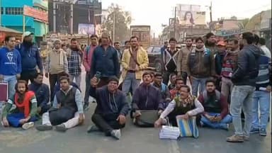 খড়গ্রাম: SIR কাজ ঘিরে অশান্তি, খড়গ্রামে BLO-দের পথ অবরোধ