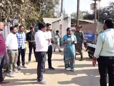 केशकाल: कलेक्टर ने केशकाल में सड़क उन्नयन कार्य का लिया जायजा