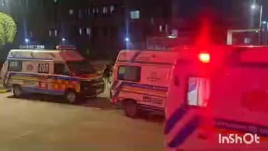 લીમખેડા: બાઈકને બચાવવા જતા ફોરવીલ ગાડી પુલના દિવાલ પર ટકરાઈ ત્રણ લોકો ઘાયલ