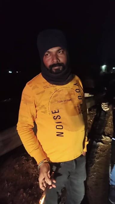 #तोपचाची #साहूबहियार पुल के #200 #फ़ीट निचे गिरी #स्कॉर्पियो। #चार #युवक की #हालत काफी #गंभीर।