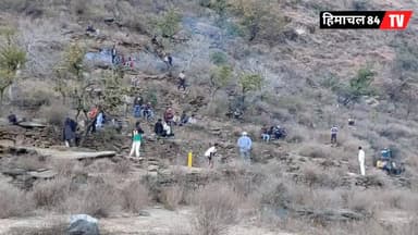 देखिए भरमौर के गांव में क्रिकेट के मैदान और क्रिकेट प्रतियोगिता।
आप भी चौंक जाएंगे