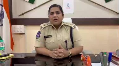 నిర్మల్: సీఎం రేవంత్ రెడ్డి నిర్మల్ పర్యటన సందర్బంగా జిల్లాలో ట్రాఫిక్ ను మళ్లిస్తున్నట్లు తెలిపిన ఎస్పీ జానకి షర్మిల