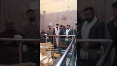 “डीजे वाले बाबू मेरा गाना चला दो” के गायक बादशाह पहुंचे कुशीनगर