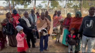 शिवपुरी: राजगढ़ गांव में युवक के साथ बेरहमी से मारपीट, पीड़ित परिवार ने अमोला थाने में शिकायत दर्ज कराई