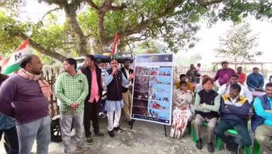 গঙ্গারামপুর: কালী মন্দিরে পুজো দিয়ে উন্নয়নের সংলাপ,গঙ্গারামপুরের নন্দনপুরে তৃণমূলের প্রচার