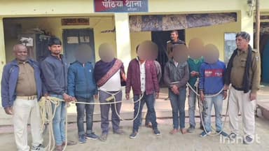 फलका: पोठिया में पुलिस ने शराब के नशे में हंगामा करने के आरोप में 8 अभियुक्तों को किया गिरफ्तार