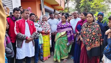 হরিপাল: কানপুরে নৃশংস হত্যাকাণ্ডের শিকার সিঙ্গুরের পরিযায়ী শ্রমিক, শোকস্তব্ধ পরিবারকে সমবেদনা জানাতে জনপ্রতিনিধিরা