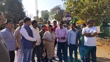 कोंडागांव: कांग्रेस भवन मार्ग चौड़ीकरण को लेकर विधायक सुश्री लता उसेंडी ने किया निरीक्षण, दुकानों के विस्थापन पर चर्चा