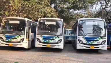 ফরিদপুর দুর্গাপুর: দুর্গাপুরে পরিবেশবান্ধব ১৩টি সিএনজি সরকারি বাসের ভার্চুয়ালি উদ্বোধন করলেন মুখ্যমন্ত্রী মমতা বন্দ্যোপাধ্যায়