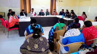 रेलमगरा: रेलमगरा में स्वास्थ्य विभाग की बैठक, परिवार कल्याण और टीबी उन्मूलन पर जोर, उत्कृष्ट कार्यकर्ताओं का सम्मान