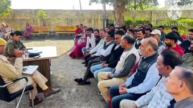 खानपुर: खानपुर कस्बे के थाना परिसर में DYSP गरिमा जिंदल के निर्देशन में शांति समिति के सदस्यों की बैठक संपन्न हुई