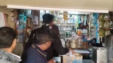 मधुपुर: मधुपुर बाजार में सिंगल यूज प्लास्टिक पर सख्त कार्रवाई, ₹4800 का जुर्माना वसूला गया