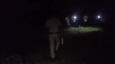 ಚಡಚಣ: ಟ್ರ್ಯಾಕರ್, ಜಿಪಿಎಸ್ ಹೊಂದಿದ್ದ ರಣಹದ್ದು ಪತ್ತೆ, ಗೊಟ್ಯಾಳ ಗ್ರಾಮದ ತೋಟದಲ್ಲಿ ಪತ್ತೆಯಾದ ರಣಹದ್ದು