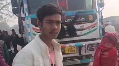 ओबरा: कोटा खास गांव के पास स्टेयरिंग फेल होने से सड़क किनारे पलटी बस, 40 यात्री सवार, आधा दर्जन से अधिक घायल