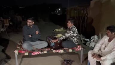 ભેસાણ: ભેસાણ, વિસાવદર, જુનાગઢ ગ્રામ્ય વિસ્તારના ધારાસભ્ય ગોપાલ ઇટાલીયાએ નેસની મહેમાનગતિ માણી અને બે-ઘડીક આનંદ કર્યો.