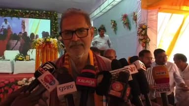 ପାଟଣାଗଡ: କୁକୁର ମୁଣ୍ଡା ର ଅନୁଷ୍ଠିତ ଉପଖଣ୍ଡ ସ୍ତରୀୟ କୃଷିଯନ୍ତ୍ରପାତି ମେଳାରେ ପ୍ରତିକ୍ରିୟା ରଖିଛନ୍ତି ଉପ ମୁଖ୍ୟମନ୍ତ୍ରୀ