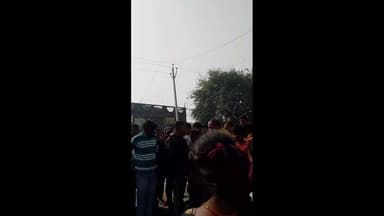 मोतिहारी: संग्रामपुर खजुरिया मुख्य पथ पर डुमरिया गांव के समीप अनियंत्रित ट्रक की ठोकर से बाइक सवार की हुई मौत