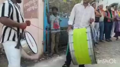 લુણાવાડા: મહારાષ્ટ્રમાં ભારતીય જનતા પાર્ટીના વિજયને લઈ અને લુણાવાડા ચારકોસિયા નાકા ખાતે ભારતીય જનતા પાર્ટી દ્વારા ઉજવણી કરાઈ