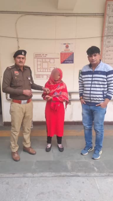 बहादुरगढ़: बहादुरगढ़ पुलिस की ईमानदारी: एएसआई ने महिला को लौटाया खोया हुआ आभूषण