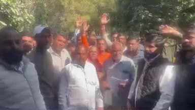 शाहपुरा: शाहपुरा कस्बे में कांग्रेसियों ने किया प्रदर्शन, एसडीएम को सौंपा ज्ञापन