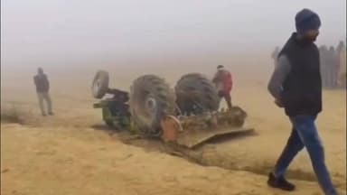 सहारनपुर: सहारनपुर में अनियंत्रित होकर पलटा ट्रैक्टर, ईंट भट्ठे पर कार्यरत मजदूर की दबकर हुई मौत, परिवार में मचा कोहराम