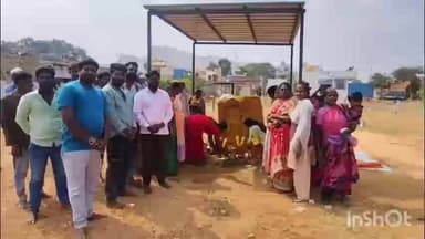 ಕೋಲಾರ: ನೂರಾರು ವರ್ಷಗಳಿಂದ ಪೂಜೆ ಮಾಡುತ್ತಿದ್ದ ದೇವಸ್ಥಾನ ಕೆಡವಲು ಮುಂದಾದ ಜಮೀನು ಮಾಲಿಕ,ಮಾಲಿಕರ ನಿರ್ದಾರಕ್ಕೆ ಗ್ರಾಮಸ್ಥರ ವಿರೋಧ