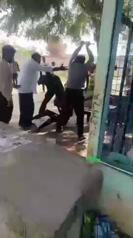 చింతలపాలెం: పాతకక్షల సెగ: తమ్మారంలో వర్గపోరు, మారణాయుధాలతో దాడి