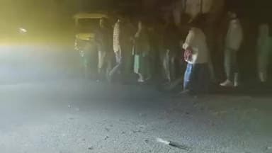 बरहेट: इंडेन गैस गोदाम के पास दो टेंपो की टक्कर में दो घायल, एक सीएचसी से रेफर