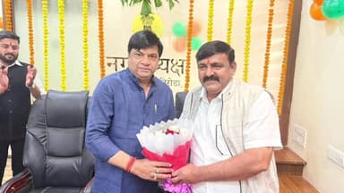 तिरोडा: नगराध्यक्षपदी विराजमान झाल्याबद्दल अशोक असाटी यांचे आमदार विजय रहांगडाले यांनी केले अभिनंदन