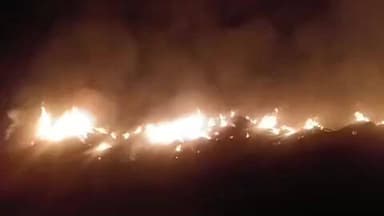 अभनपुर: आमनेर में पैरावट में लगी आग, बड़ा नुकसान होने की आशंका