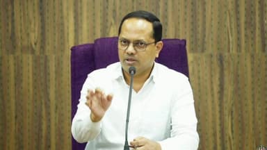 ಬಳ್ಳಾರಿ: ಬಳ್ಳಾರಿಯಲ್ಲಿ ಜ.17 ರಂದು ಪ್ರತಿಭಟನಾ ಸಭೆ ಹಿನ್ನಲೆ
ಮದ್ಯ ಮಾರಾಟ ನಿಷೇಧಿಸಿ ಡಿಸಿ ನಾಗೇಂದ್ರ ಪ್ರಸಾದ್.ಕೆ ಆದೇಶ