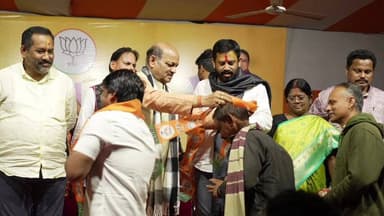 ଧର୍ମଶାଳା: ଭୁବନେଶ୍ଵର ସ୍ଥିତ ଭାରତୀୟ ଜନତା ପାର୍ଟି ଓଡିଶା ପ୍ରଦେଶ କାର୍ଯ୍ୟାଳୟରେ ଧର୍ମଶାଳାର ଅନେକ ବିଜେଡ଼ି କର୍ମୀ ବିଜେପିରେ ସାମିଲ