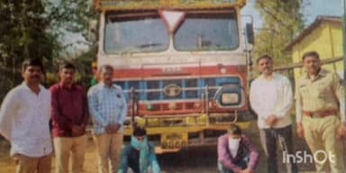 चिपळुण: गुजरातहून चिपळूणला होत होती खैर तस्करी, 7लाखांच्या ऐवजासह ट्रक जप्त